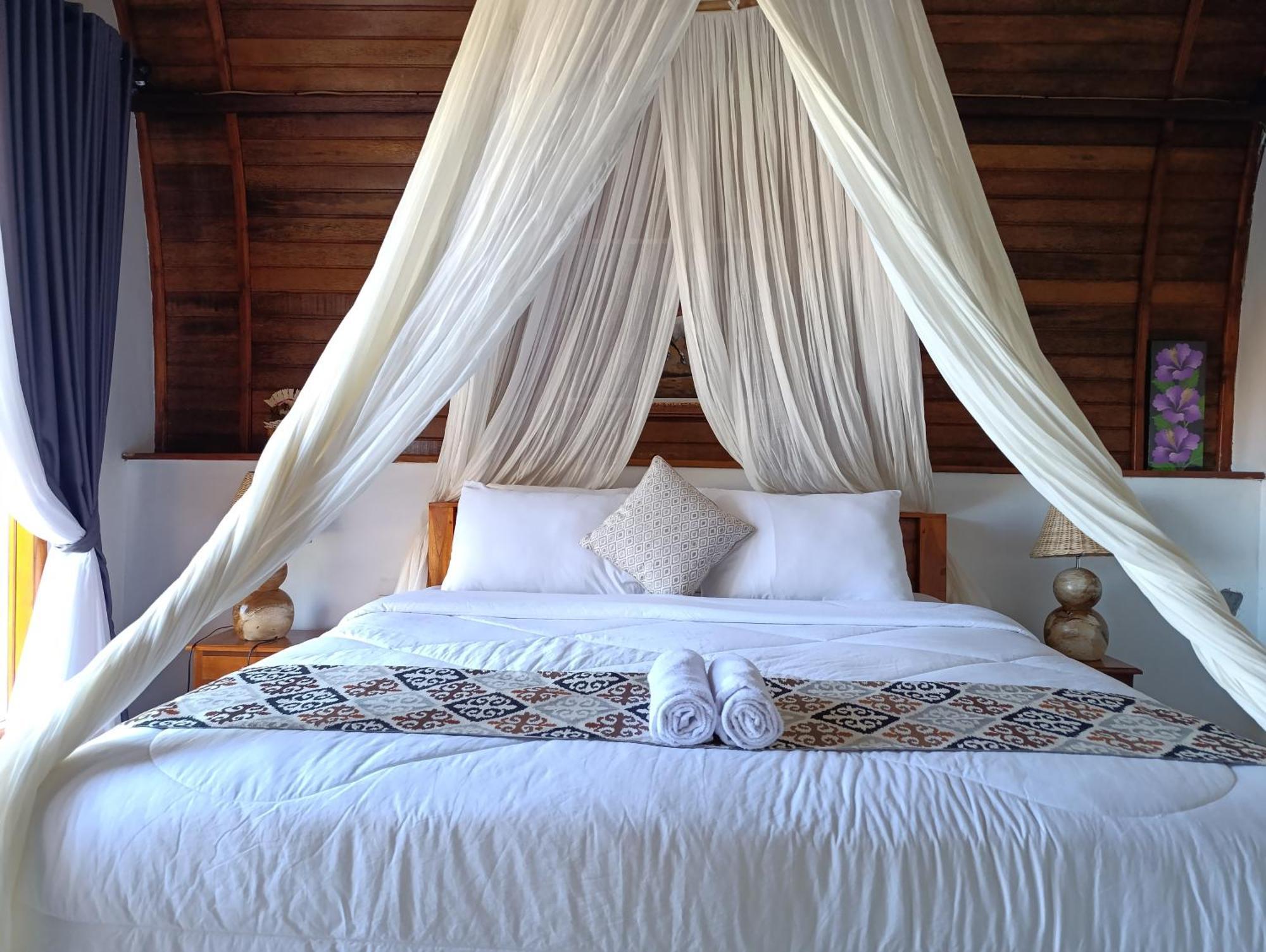 Kubuhill Sunset Bungalow Toyapakeh Εξωτερικό φωτογραφία