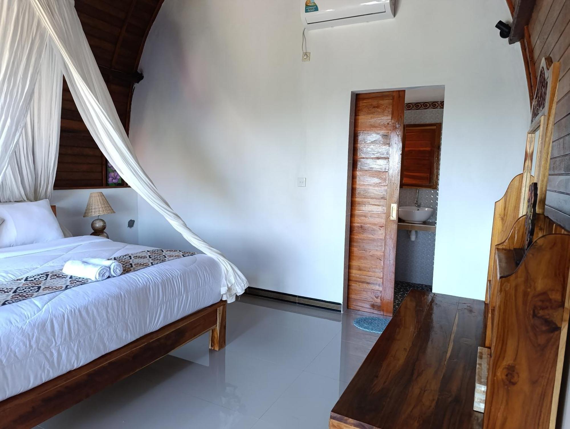 Kubuhill Sunset Bungalow Toyapakeh Εξωτερικό φωτογραφία
