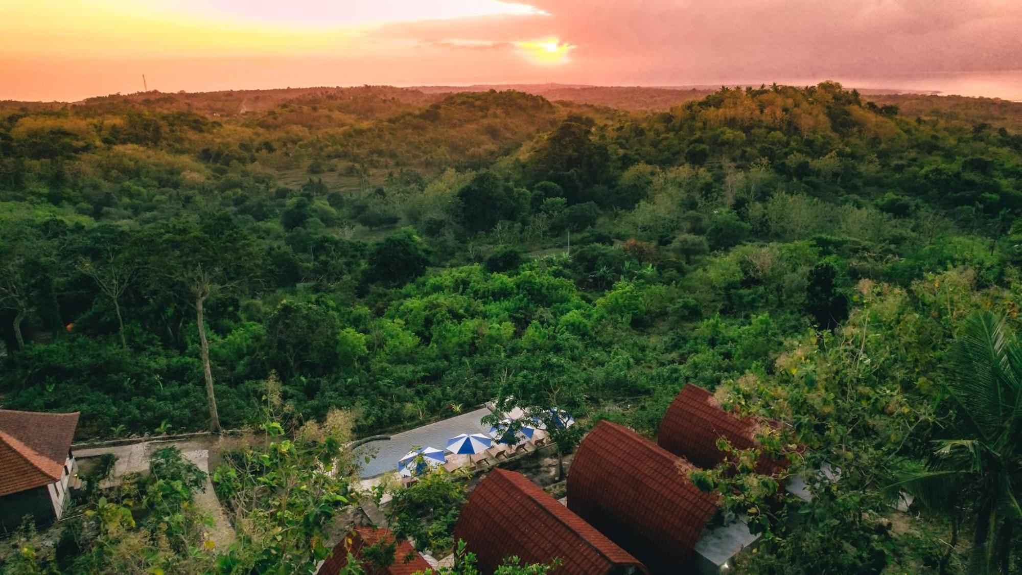 Kubuhill Sunset Bungalow Toyapakeh Εξωτερικό φωτογραφία